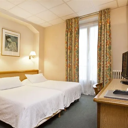 Royal Opera Hotel