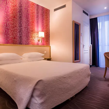 Royal Opera Hotel