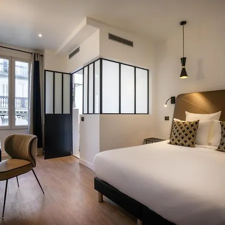 Hotel Royal Opera 3*