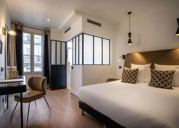 Royal Opera 3* Paris