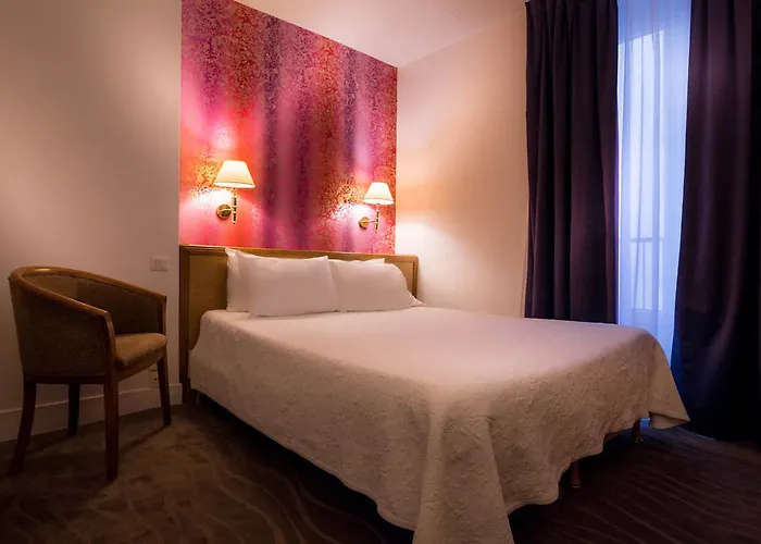 Royal Opera Hotell 3*