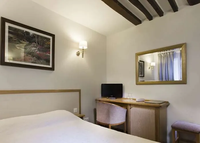 ロイヤル オペラ 3* パリ