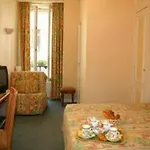 Royal Opera Hotel 3*