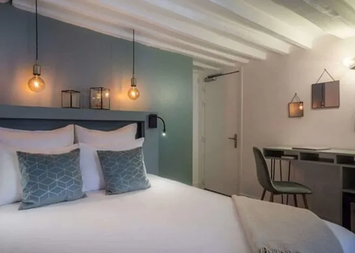 Royal Opéra Hotel Parigi