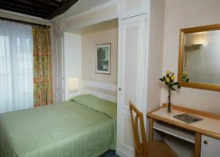 Royal Opéra 3* Parigi