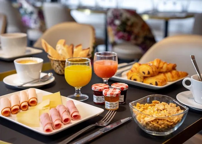 Hotel Royal Opéra 3*